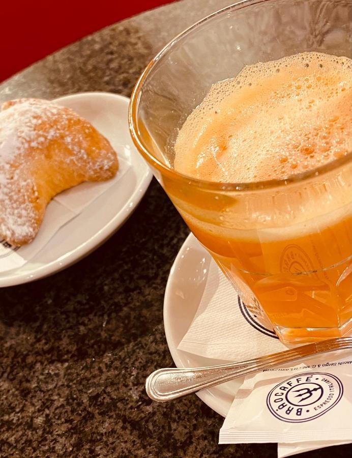 Bed and Breakfast Michelangelo House Trento Esterno foto