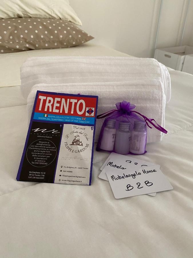 Bed and Breakfast Michelangelo House Trento Esterno foto