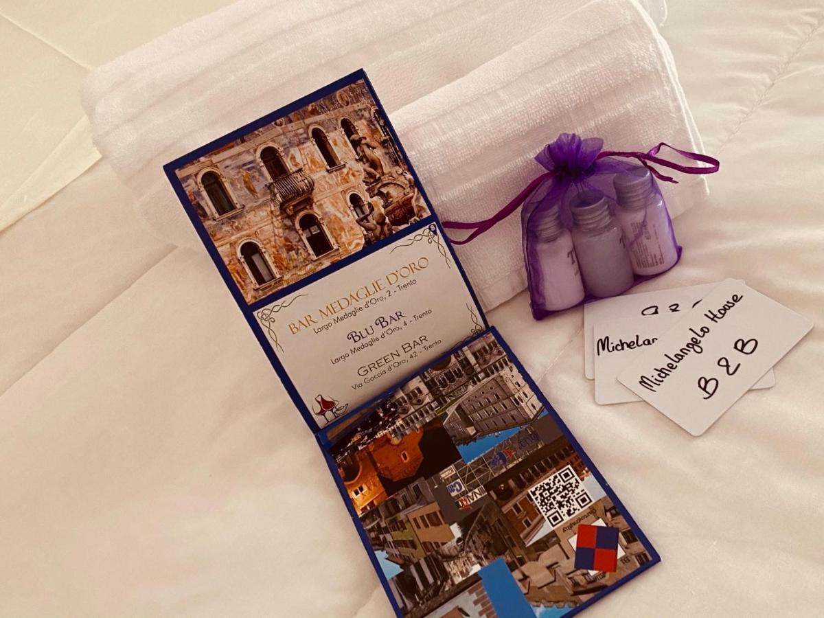Bed and Breakfast Michelangelo House Trento Esterno foto